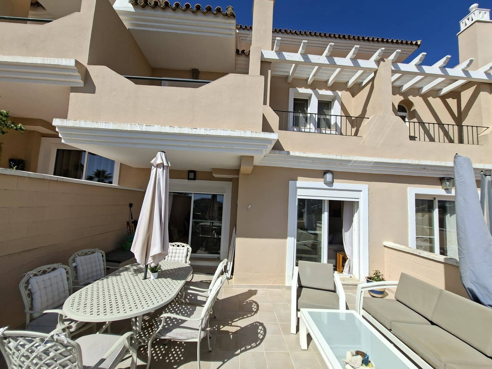 3 sovrum Hus till salu i La Duquesa / Puerto de la Duquesa - 430 000 € (Ref: 9864813)