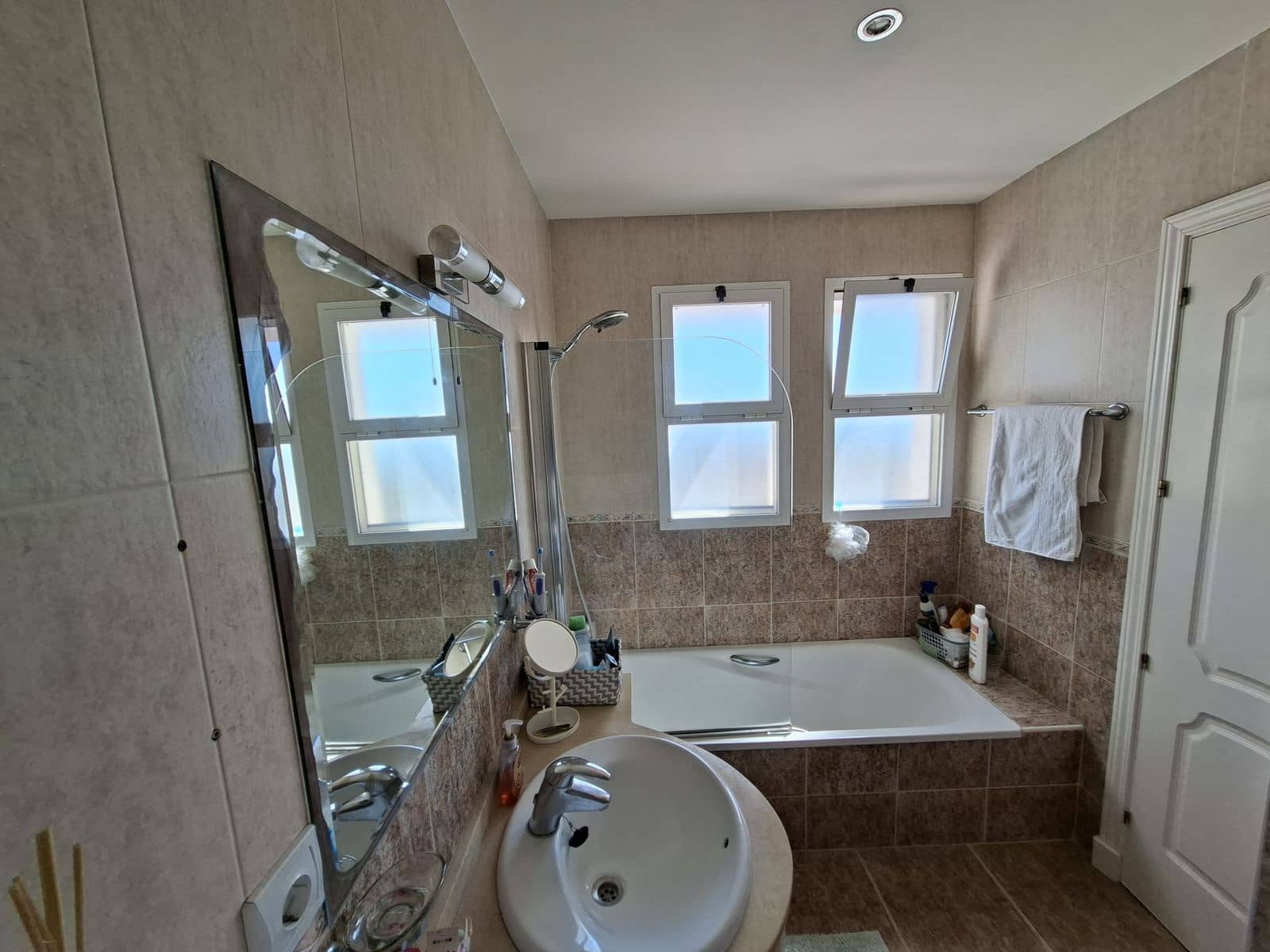 3 sovrum Hus till salu i La Duquesa / Puerto de la Duquesa - 430 000 € (Ref: 9864813)
