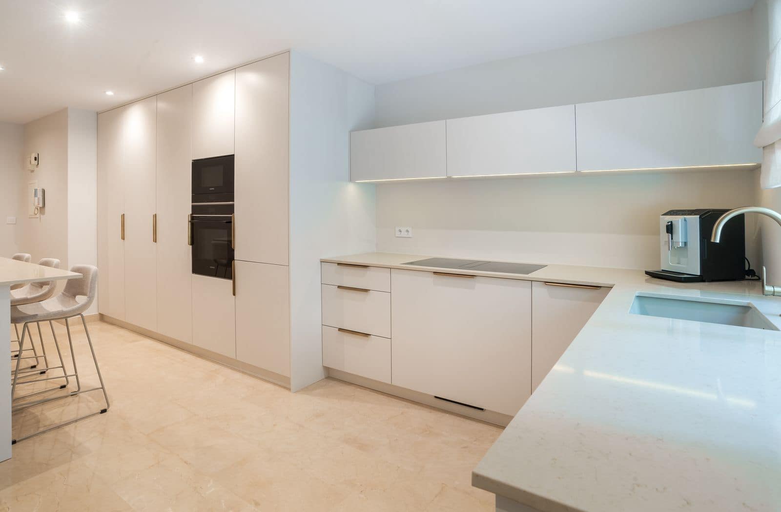 3 quarto Apartamento para venda em Golden Mile - 995 000 € (Ref: 9864814)