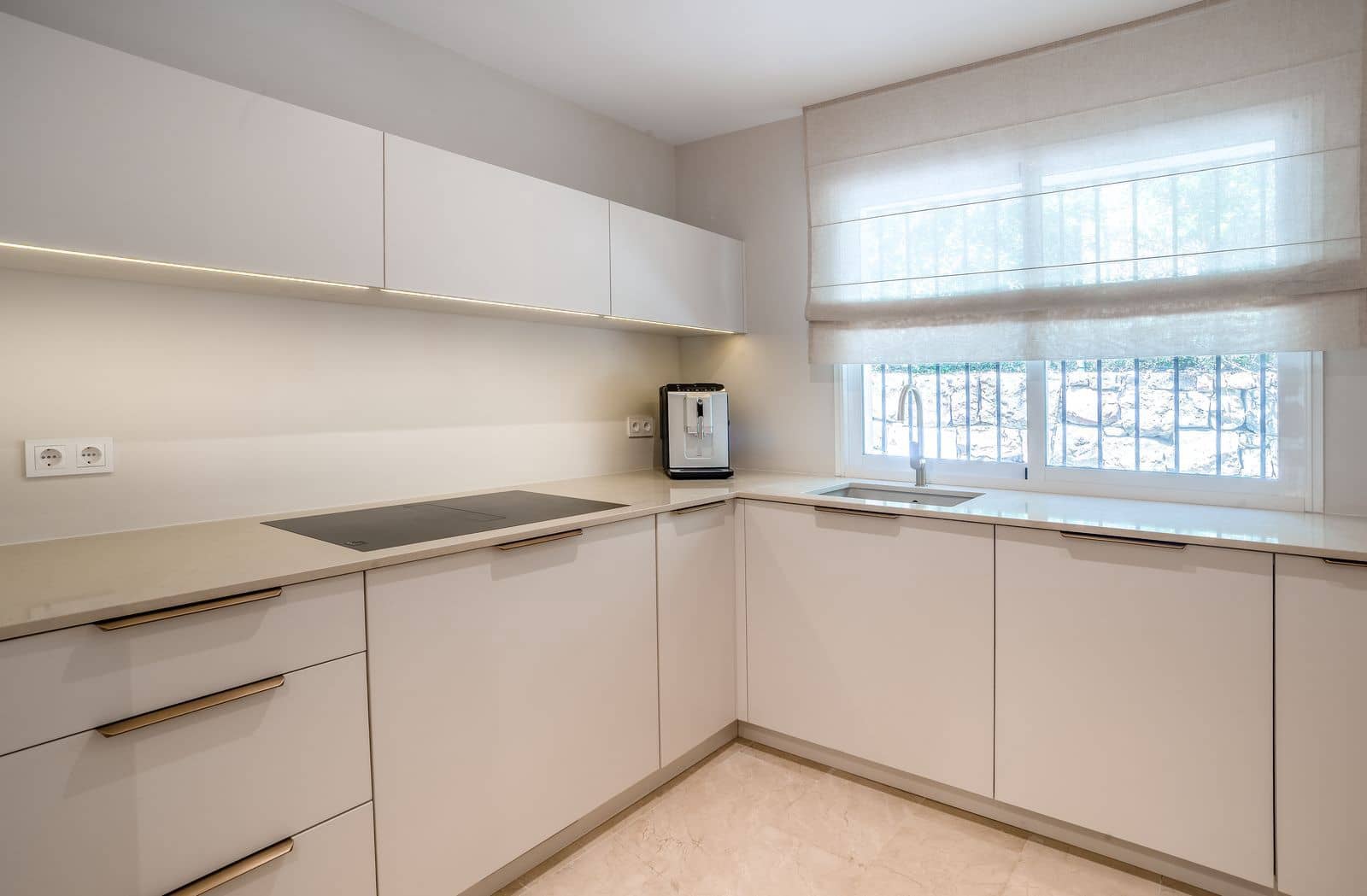 3 quarto Apartamento para venda em Golden Mile - 995 000 € (Ref: 9864814)