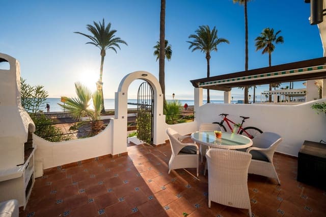 2 sovrum Semi-fristående Villa till salu i La Duquesa / Puerto de la Duquesa, Manilva - 569 000 € (Ref: 9864824)