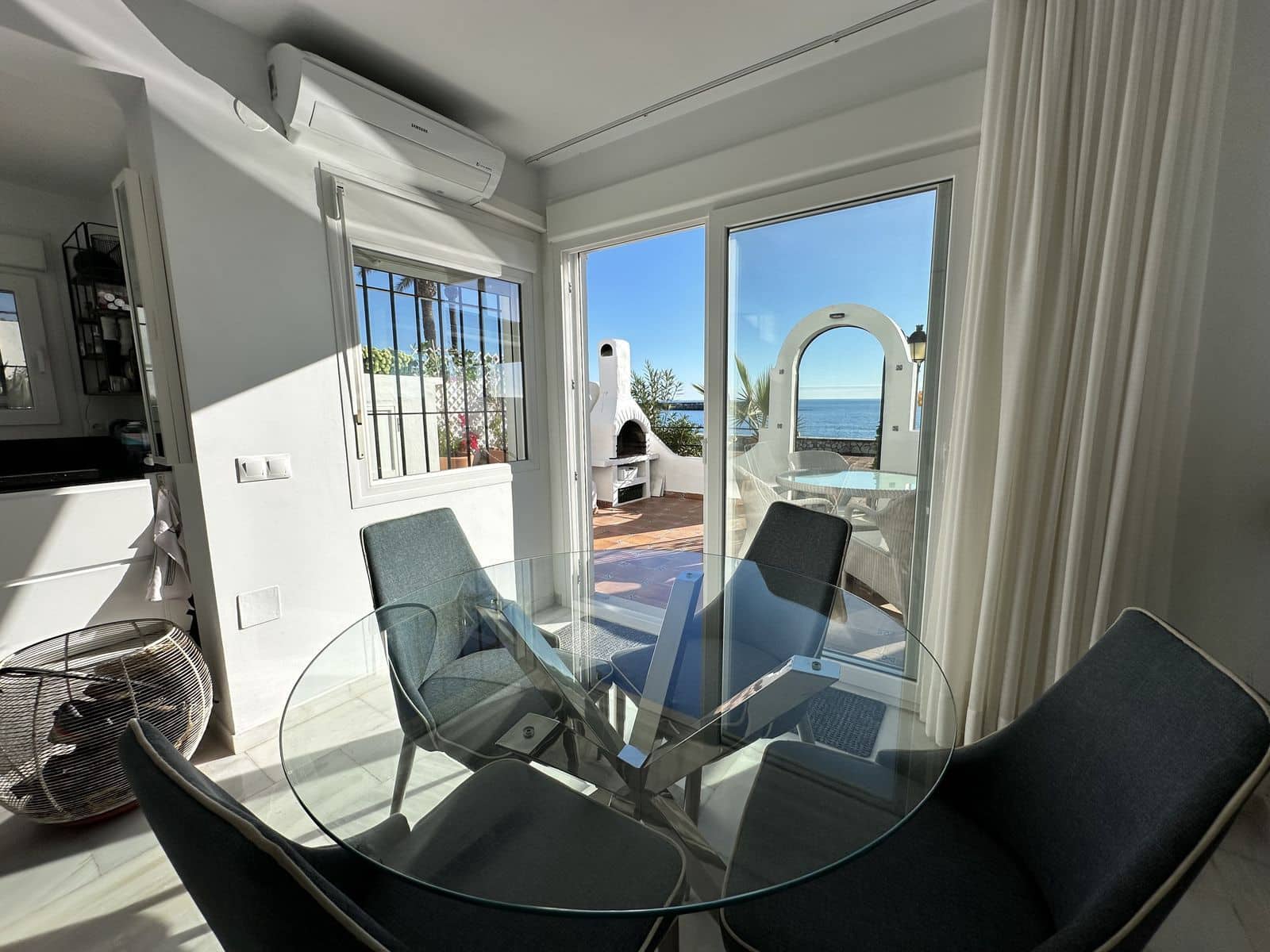 2 sovrum Semi-fristående Villa till salu i La Duquesa / Puerto de la Duquesa - 569 000 € (Ref: 9864824)
