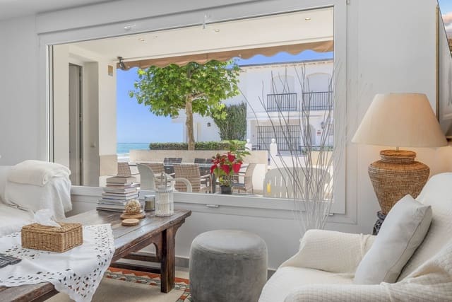 Casa de 3 habitaciones en La Cala de Mijas, Mijas en venta - 1.090.000 € (Ref: 9864840)