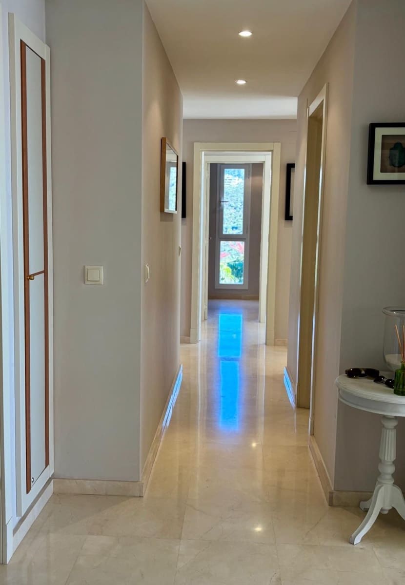 3 bedroom Penthouse for sale in La Quinta - € 735,000 (Ref: 9864843)