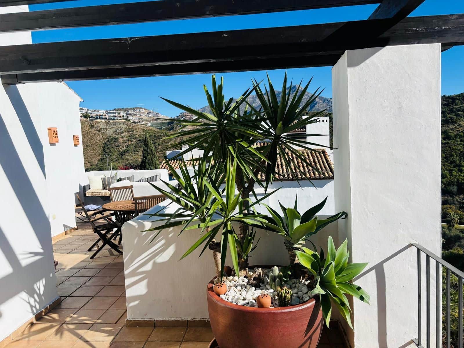 3 bedroom Penthouse for sale in La Quinta - € 735,000 (Ref: 9864843)