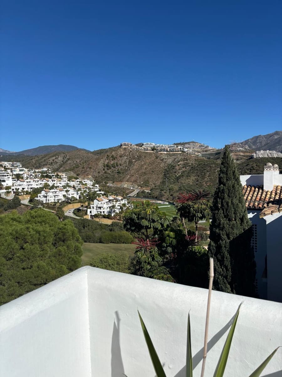 3 bedroom Penthouse for sale in La Quinta - € 735,000 (Ref: 9864843)