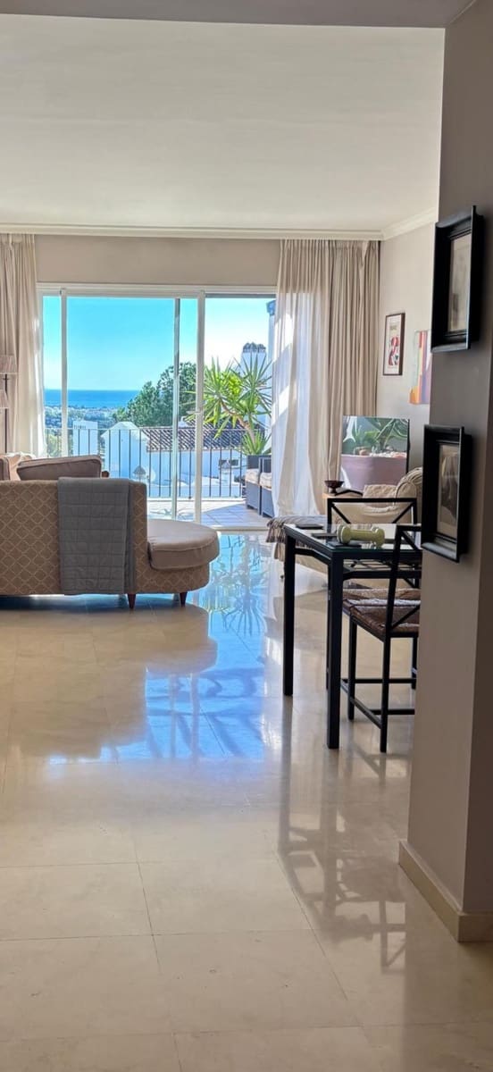 3 bedroom Penthouse for sale in La Quinta - € 735,000 (Ref: 9864843)