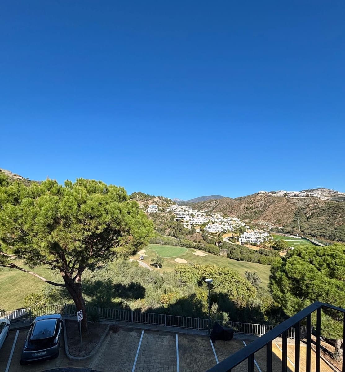 3 bedroom Penthouse for sale in La Quinta - € 735,000 (Ref: 9864843)