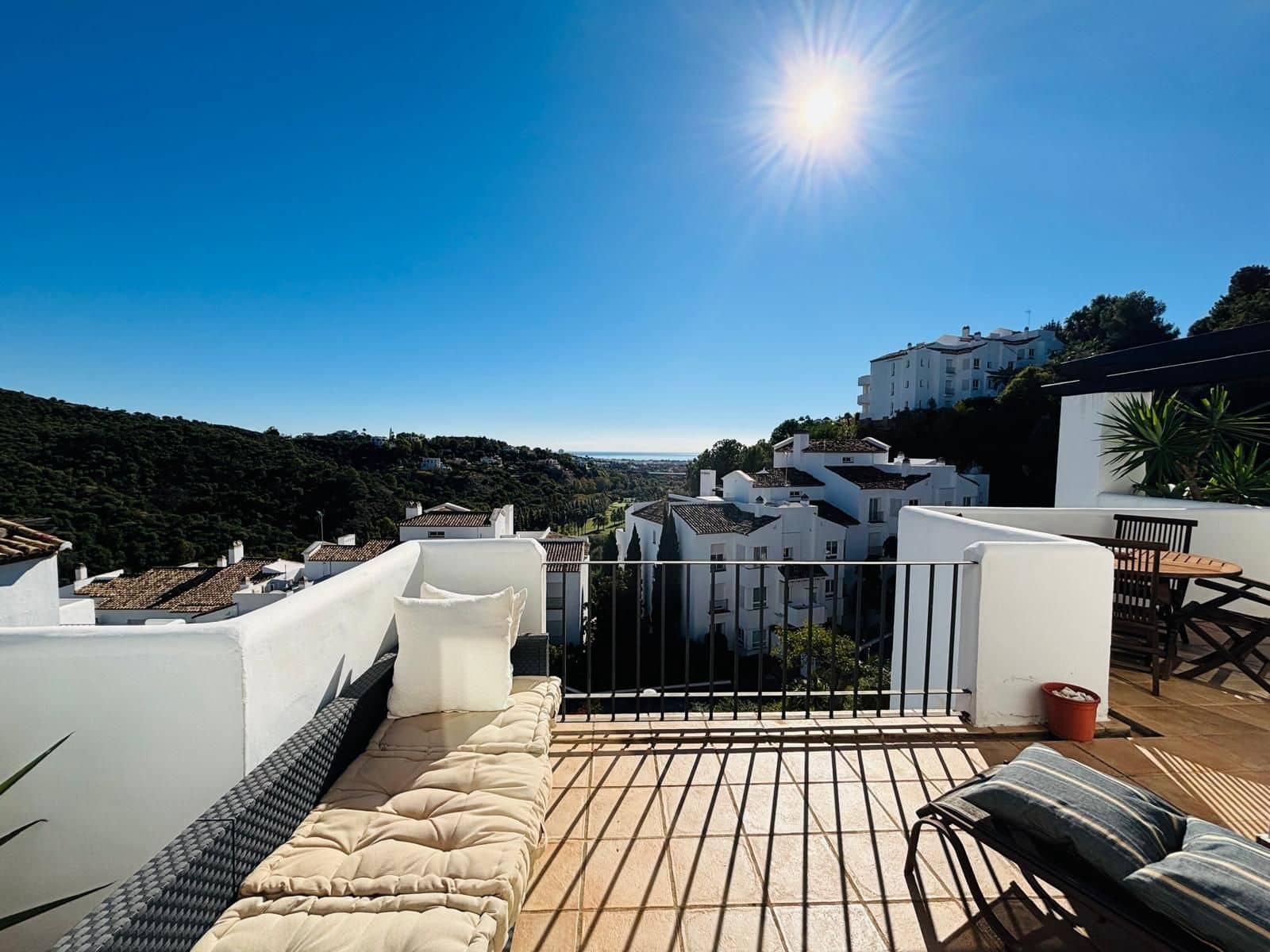 3 bedroom Penthouse for sale in La Quinta - € 735,000 (Ref: 9864843)