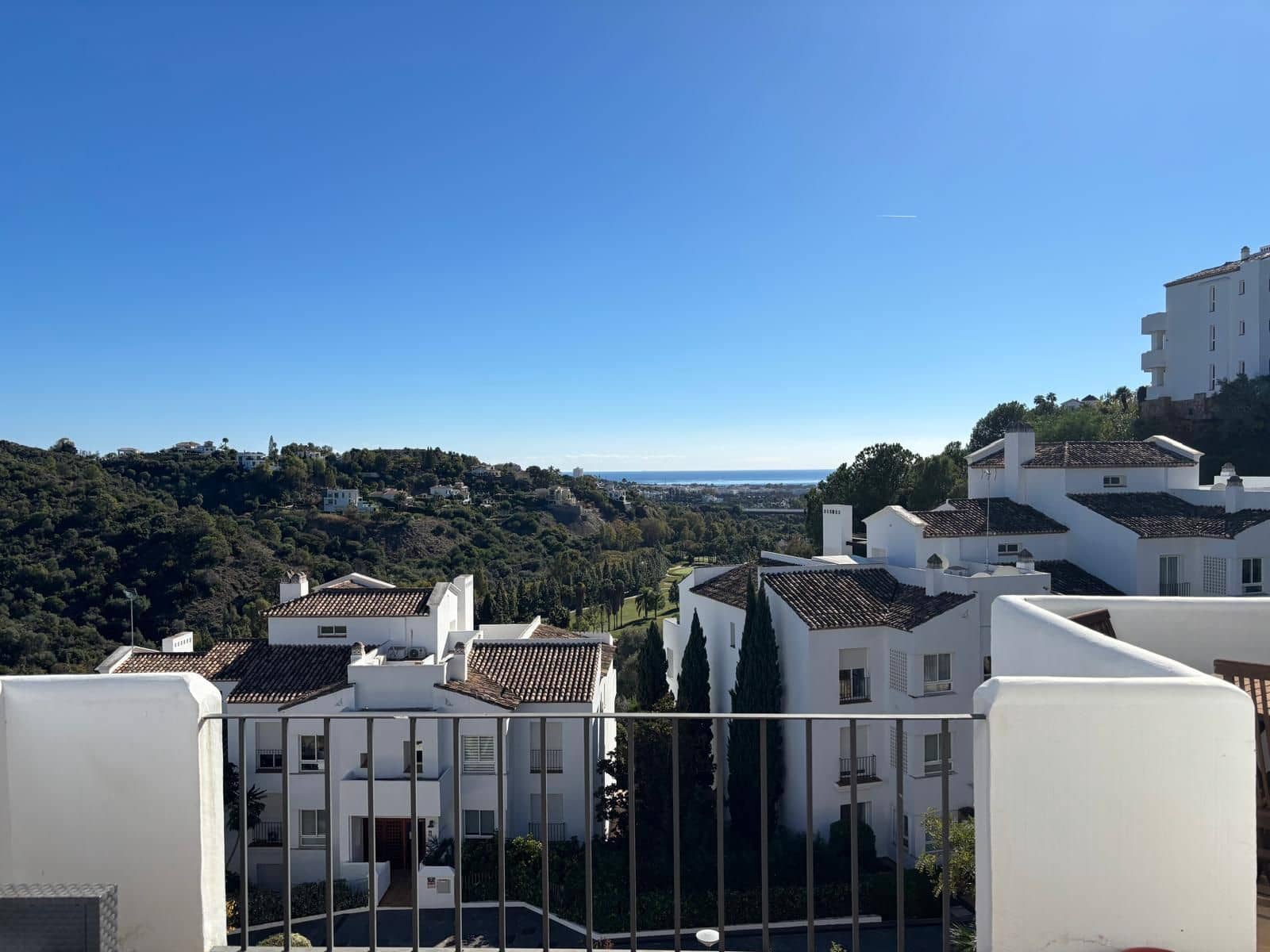 3 bedroom Penthouse for sale in La Quinta - € 735,000 (Ref: 9864843)