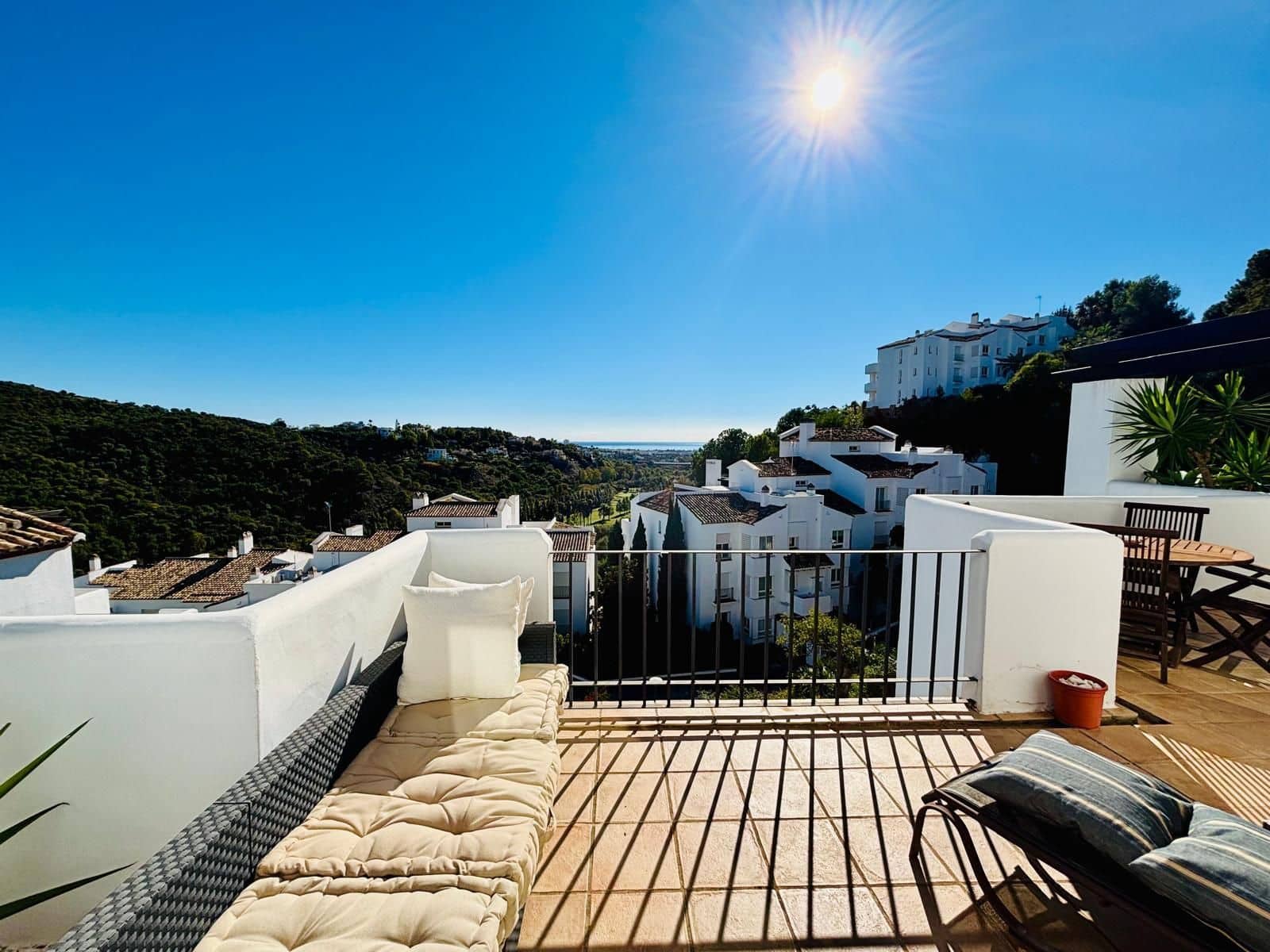 3 bedroom Penthouse for sale in La Quinta - € 735,000 (Ref: 9864843)