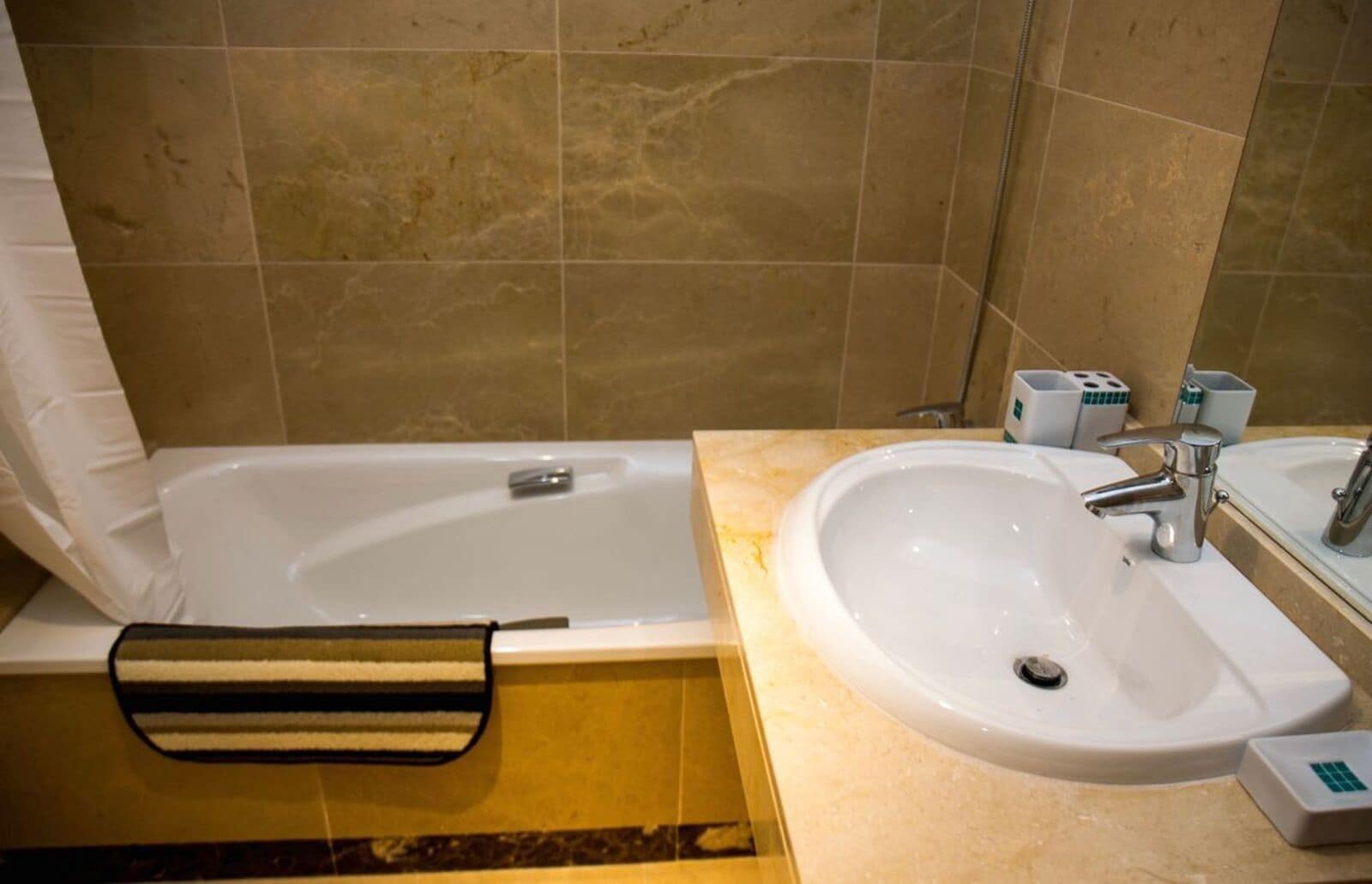 2 sypialnia Apartament na sprzedaż w La Alcaidesa - 470 000 € (Ref: 9864853)