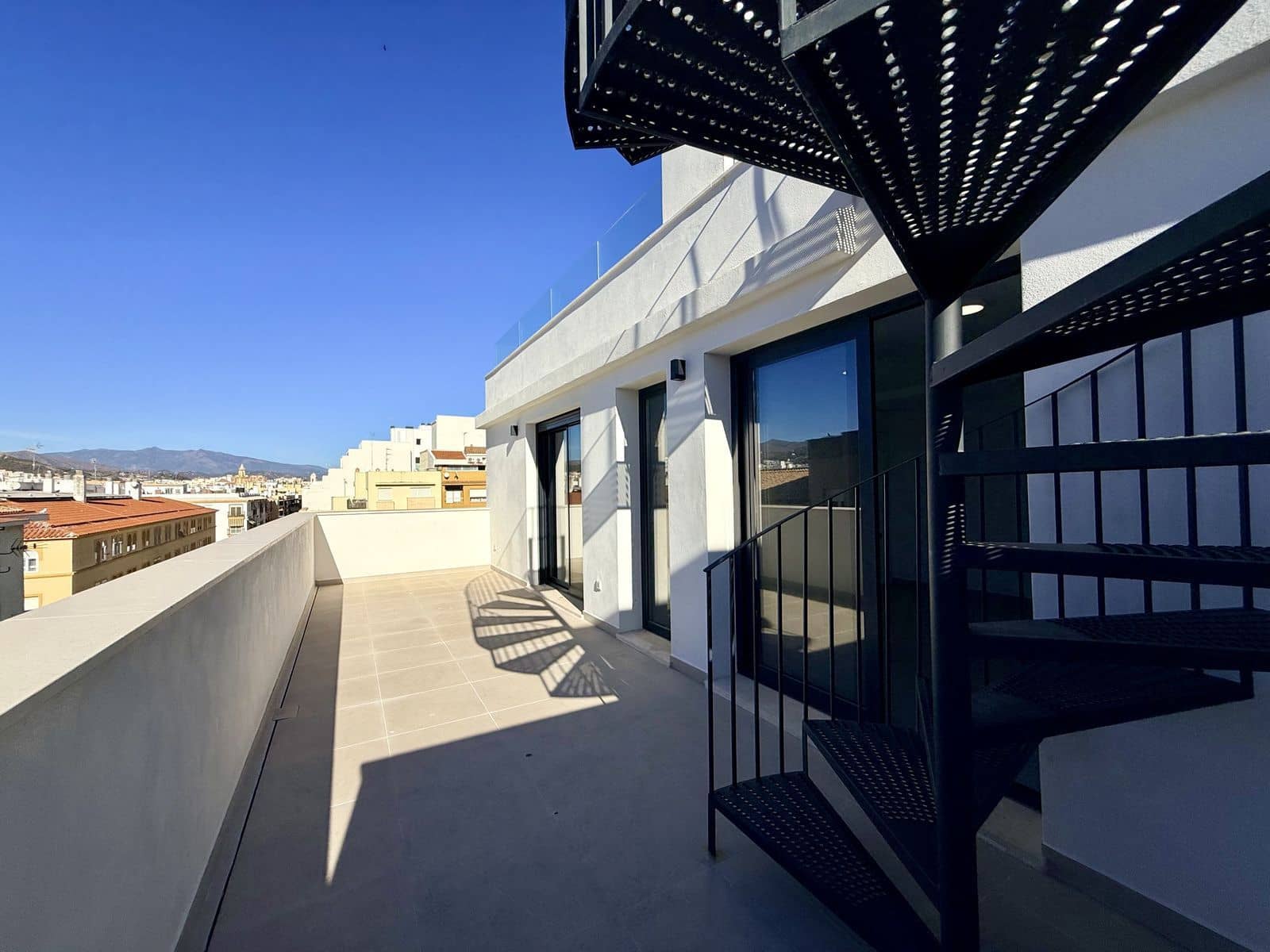 1 quarto Penthouse para venda em Estepona - 630 000 € (Ref: 9864854)