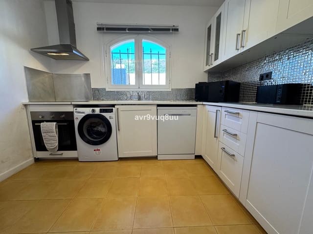 4 soveværelse Semi-Rækkehus til salg i Riviera del Sol, Mijas - € 469.950 (Ref: 9864856)