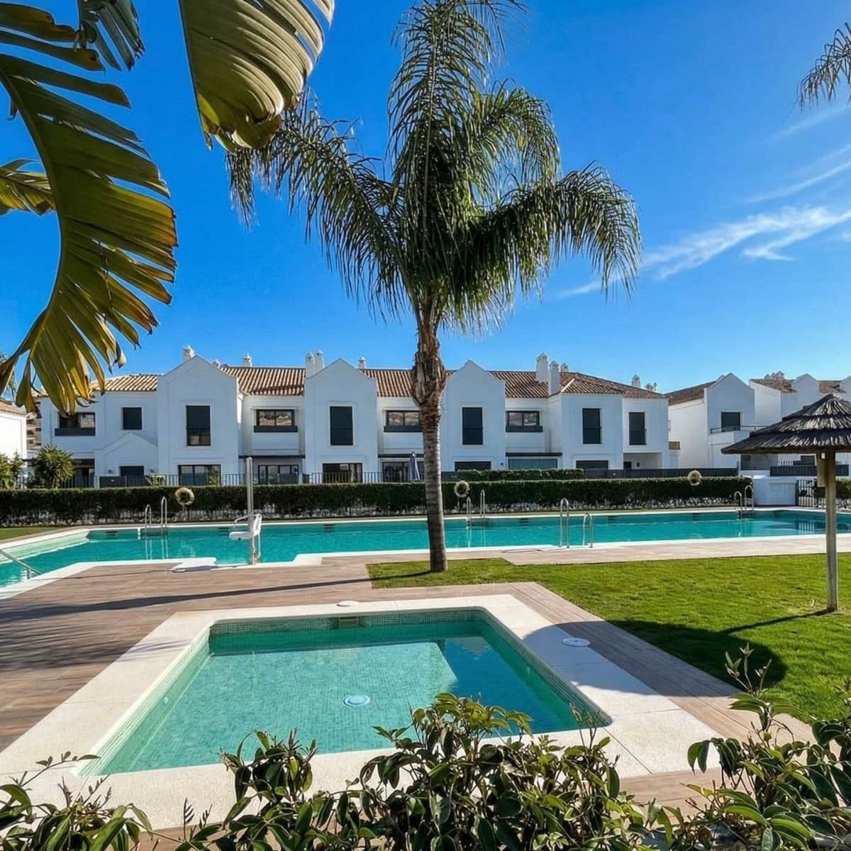 4 slaapkamer Halfvrijstaande villa te koop in La Cala de Mijas - € 995.000 (Ref: 9864863)