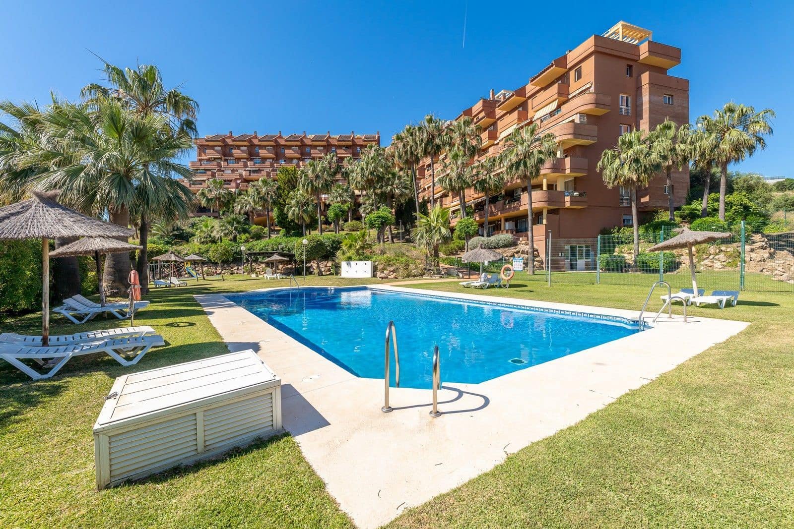 2 sypialnia Apartament na sprzedaż w Benalmadena Costa - 395 000 € (Ref: 9864864)