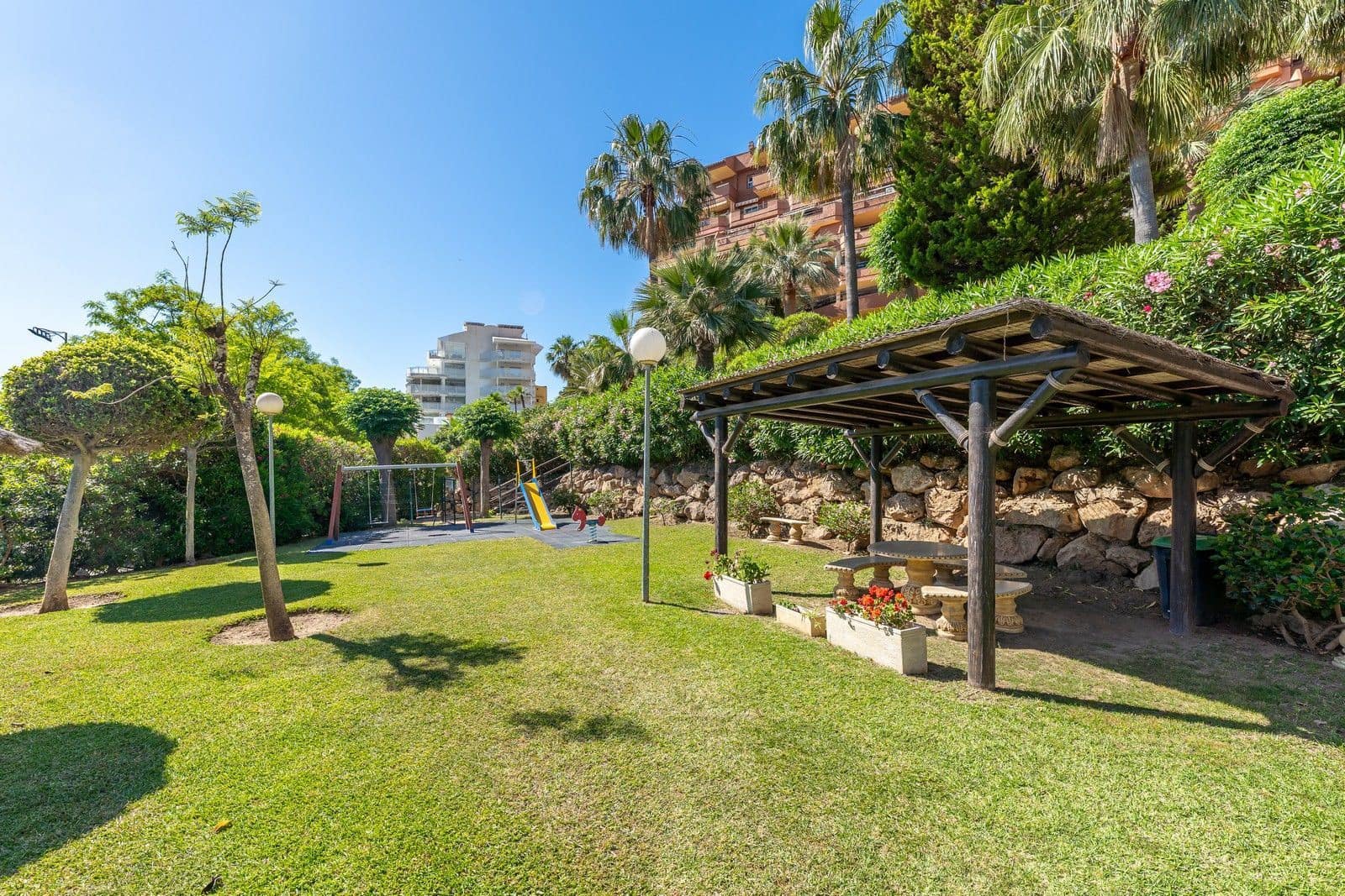 2 sypialnia Apartament na sprzedaż w Benalmadena Costa - 395 000 € (Ref: 9864864)