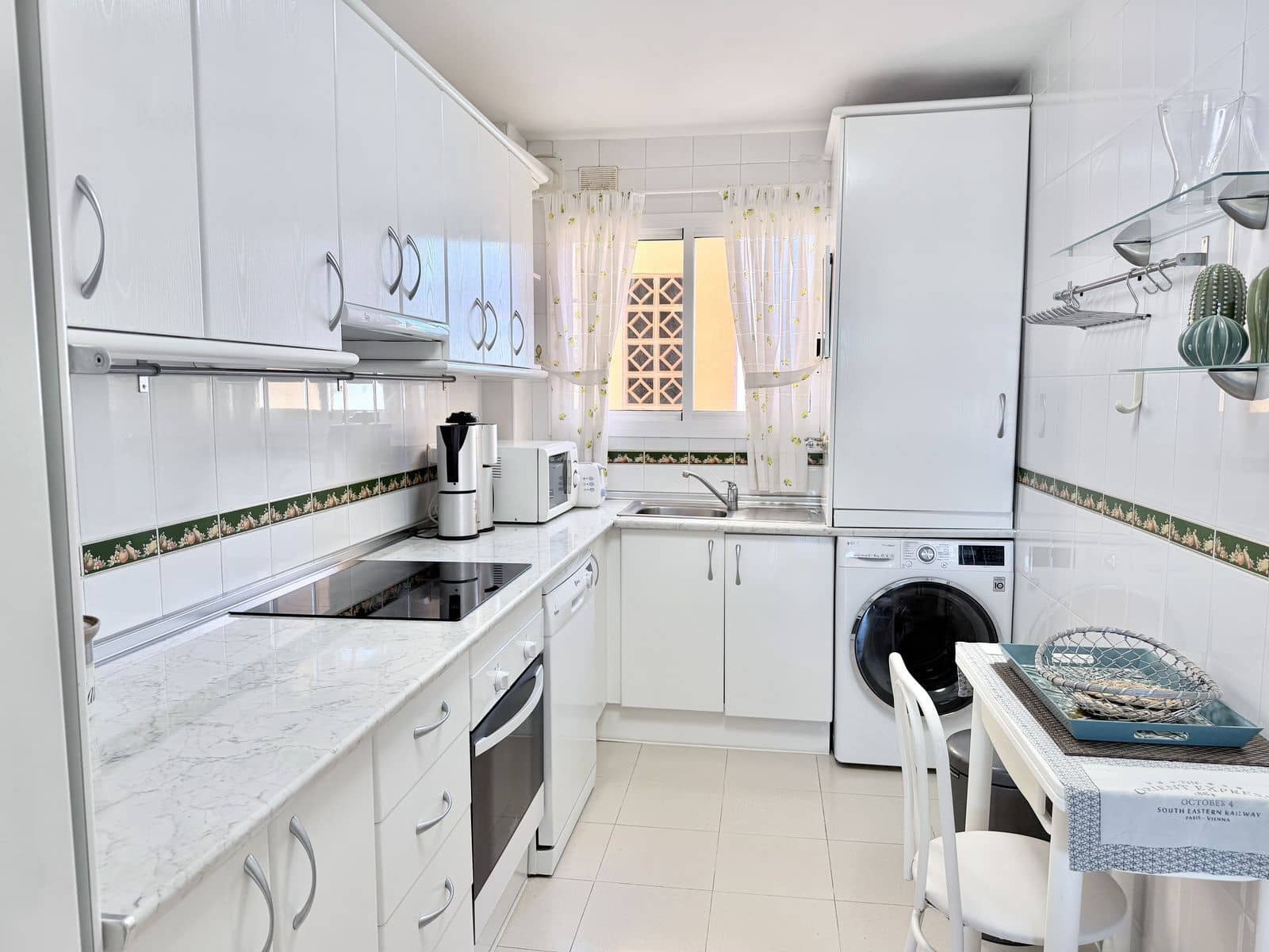 2 sovrum Takvåning till salu i Cabopino - 395 000 € (Ref: 9864868)