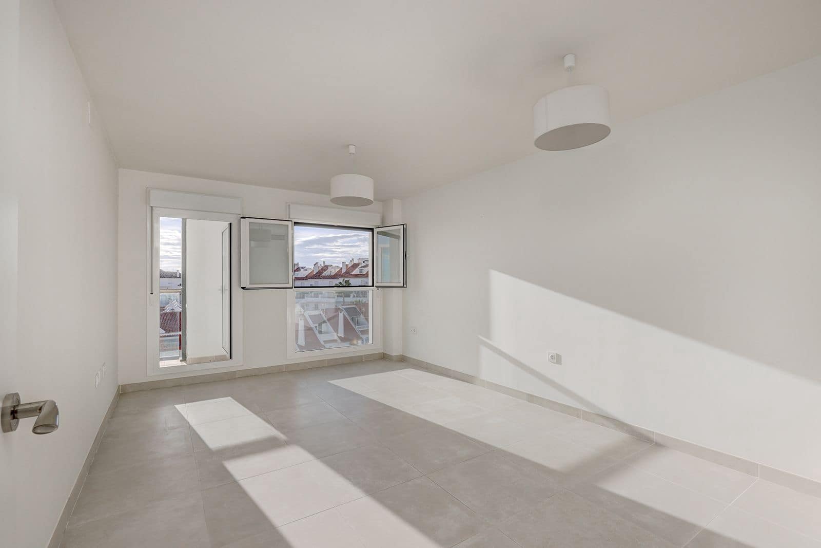 3 sypialnia Apartament na sprzedaż w Estepona - 499 000 € (Ref: 9864873)