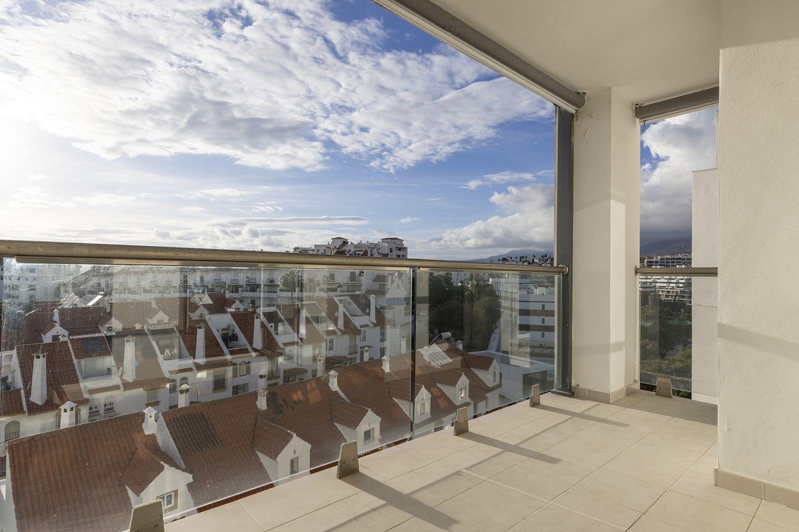 3 sypialnia Apartament na sprzedaż w Estepona - 499 000 € (Ref: 9864873)