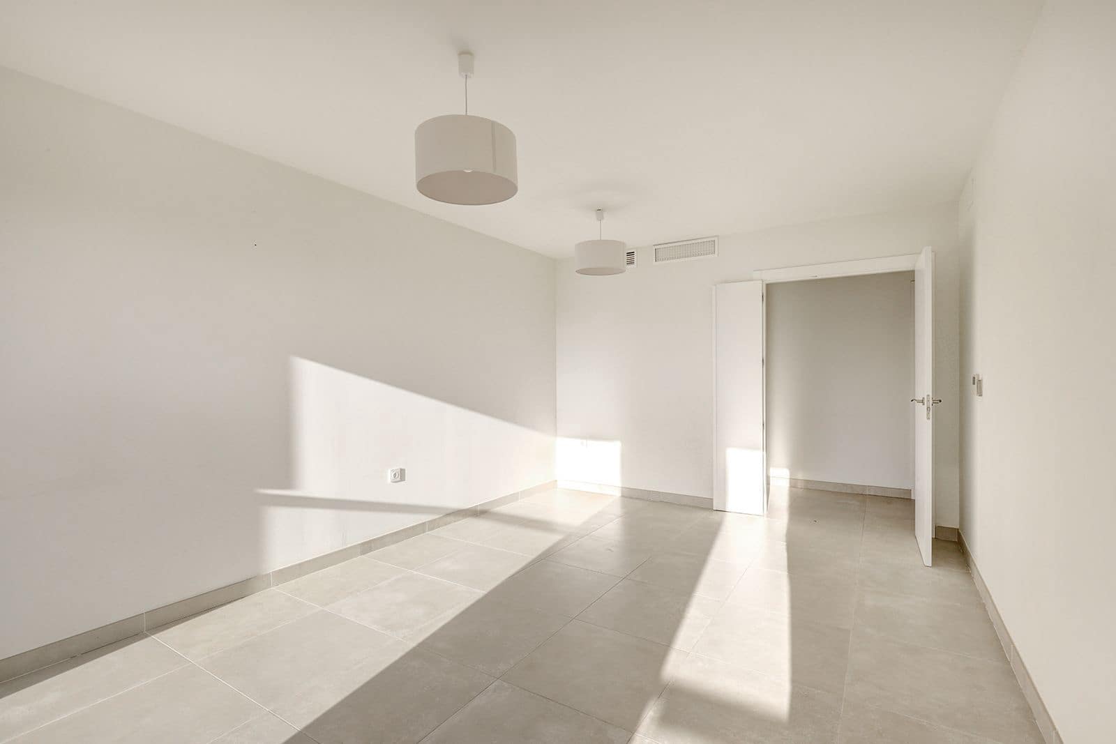 3 sypialnia Apartament na sprzedaż w Estepona - 499 000 € (Ref: 9864873)