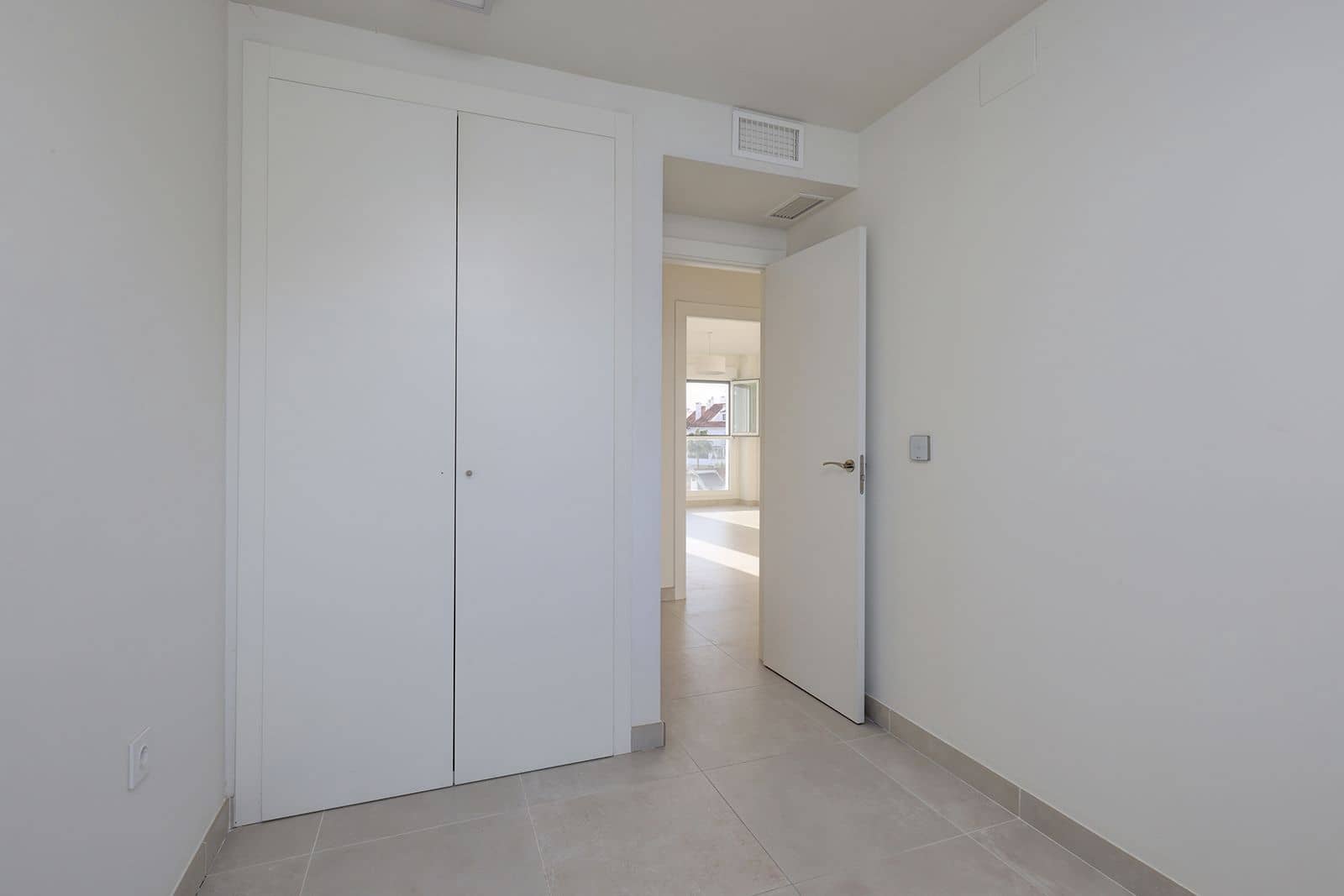 3 sypialnia Apartament na sprzedaż w Estepona - 499 000 € (Ref: 9864873)