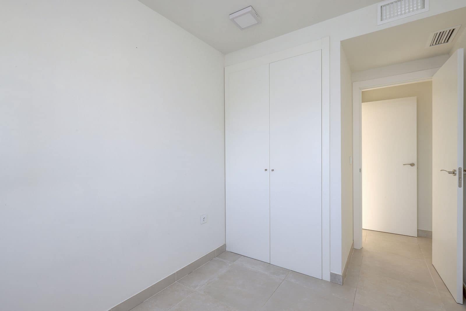 3 sypialnia Apartament na sprzedaż w Estepona - 499 000 € (Ref: 9864873)