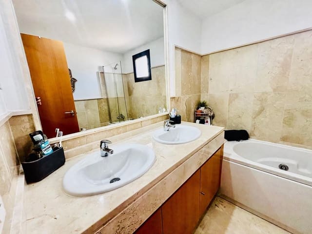 2 chambre Appartement à vendre à Casares - 379 000 € (Ref: 9864874)