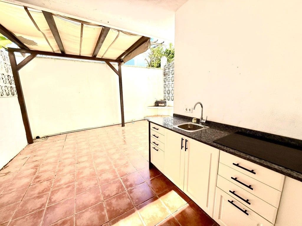 3 bedroom Townhouse for sale in Bel-Air - € 375,000 (Ref: 9864880)