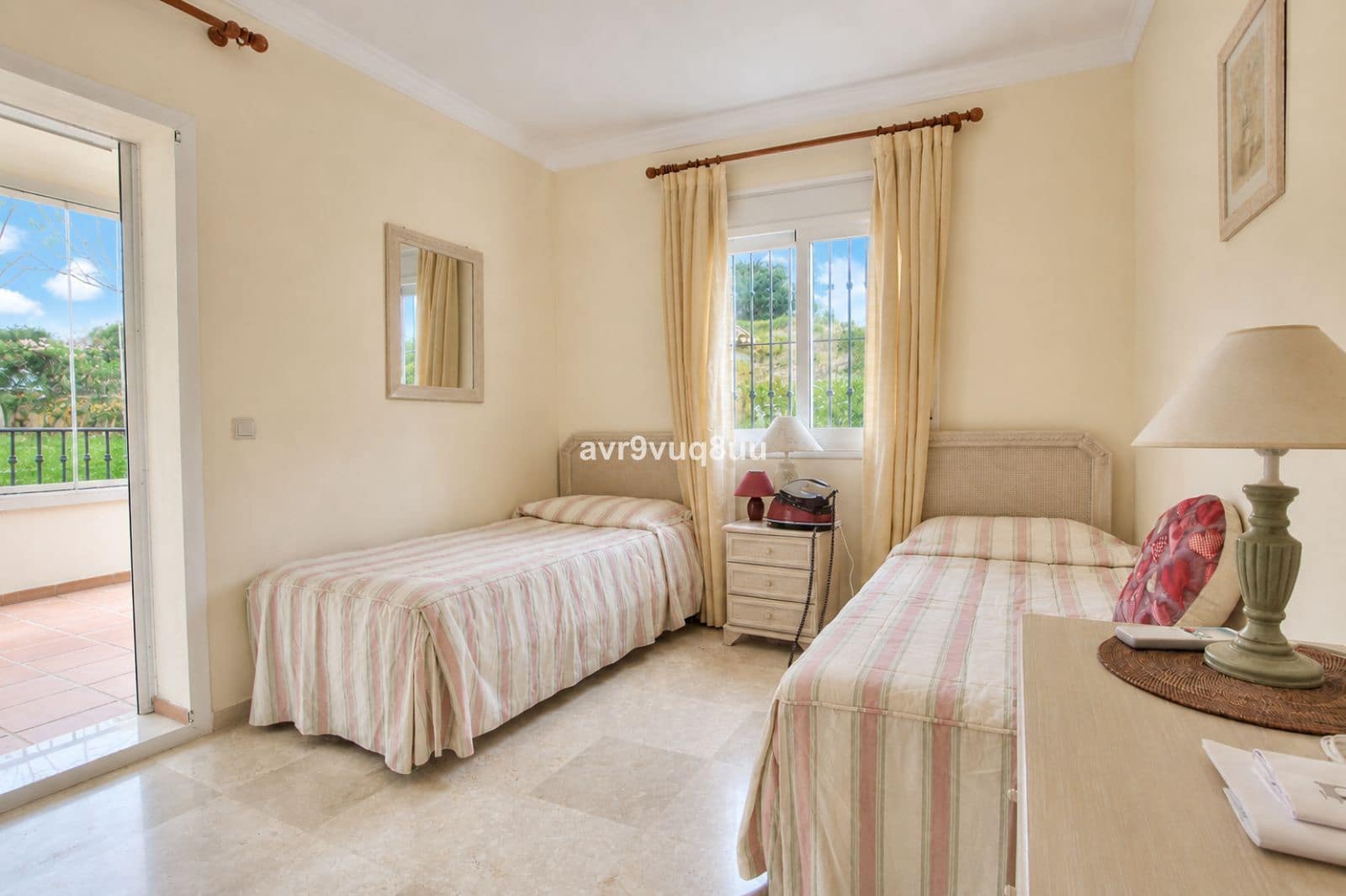 2 bedroom Apartment for sale in Mijas Golf - € 359,000 (Ref: 9864882)
