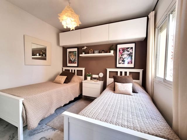 2 Zimmer Penthouse zu verkaufen in La Reserva, Marbella - 359.000 € (Ref: 9864884)
