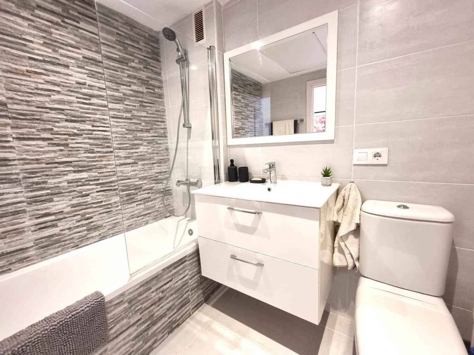 2 Zimmer Penthouse zu verkaufen in La Reserva - 359.000 € (Ref: 9864884)