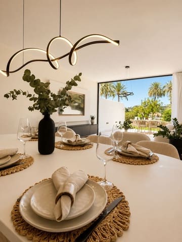 4 slaapkamer Huis te koop in Nueva Andalucia, Marbella - € 1.395.000 (Ref: 9864885)