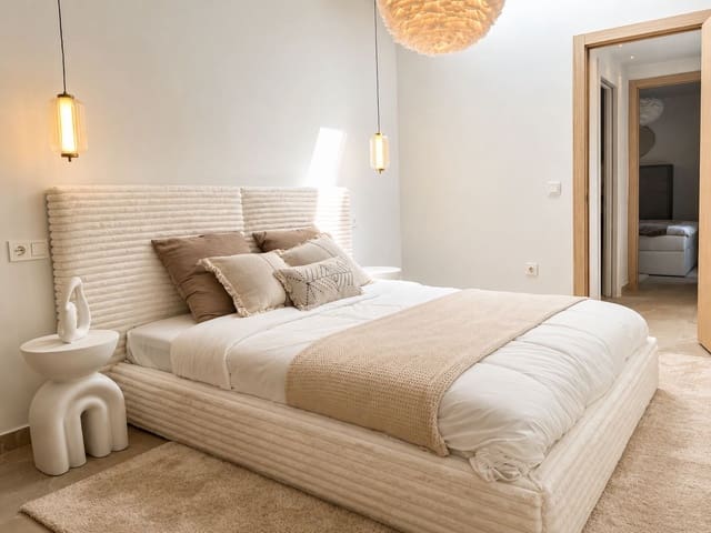 4 slaapkamer Huis te koop in Nueva Andalucia, Marbella - € 1.395.000 (Ref: 9864885)