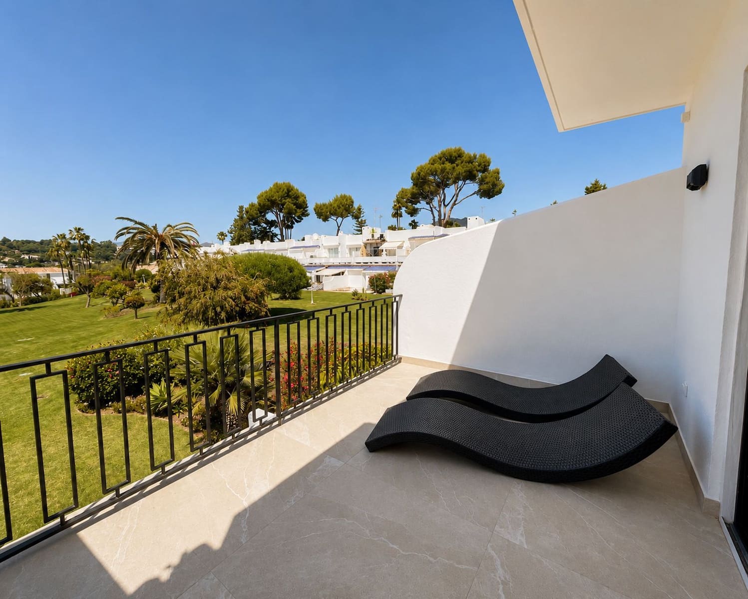 4 slaapkamer Huis te koop in Nueva Andalucia - € 1.395.000 (Ref: 9864885)