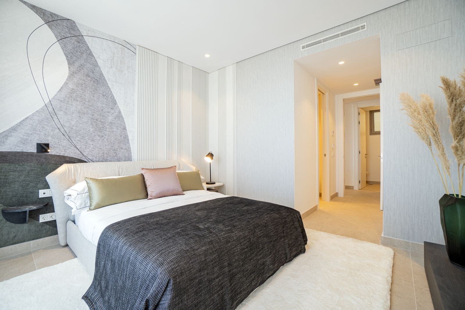 3 bedroom Apartment for sale in La Quinta - € 1,950,000 (Ref: 9864886)