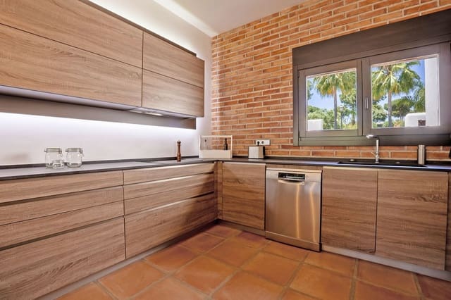 3 soveværelse Villa til salg i La Cala Golf, Mijas - € 1.195.000 (Ref: 9864890)