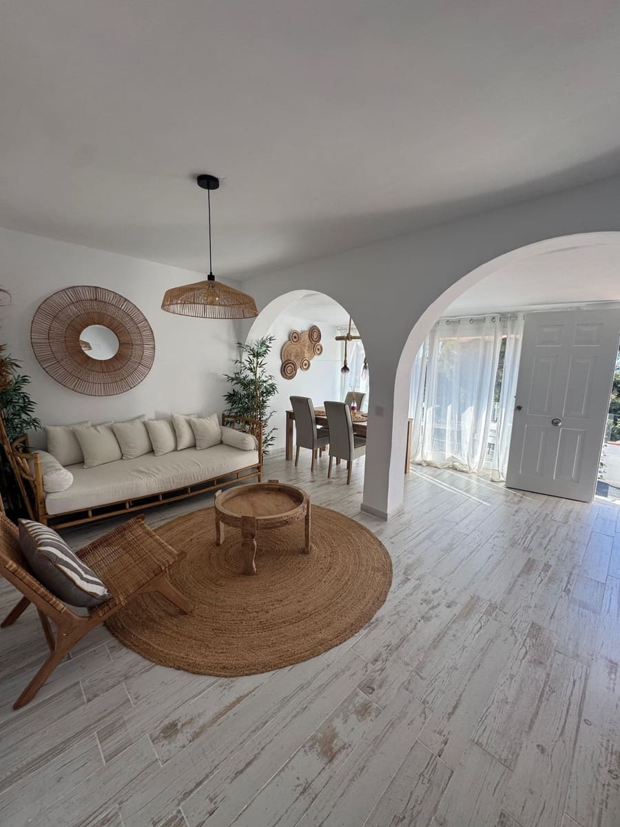 3 soveværelse Semi-Rækkehus til salg i Mijas Costa - € 369.000 (Ref: 9864891)