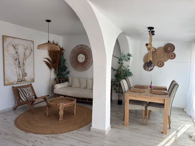 3 soveværelse Semi-Rækkehus til salg i Mijas Costa, Mijas - € 369.000 (Ref: 9864891)