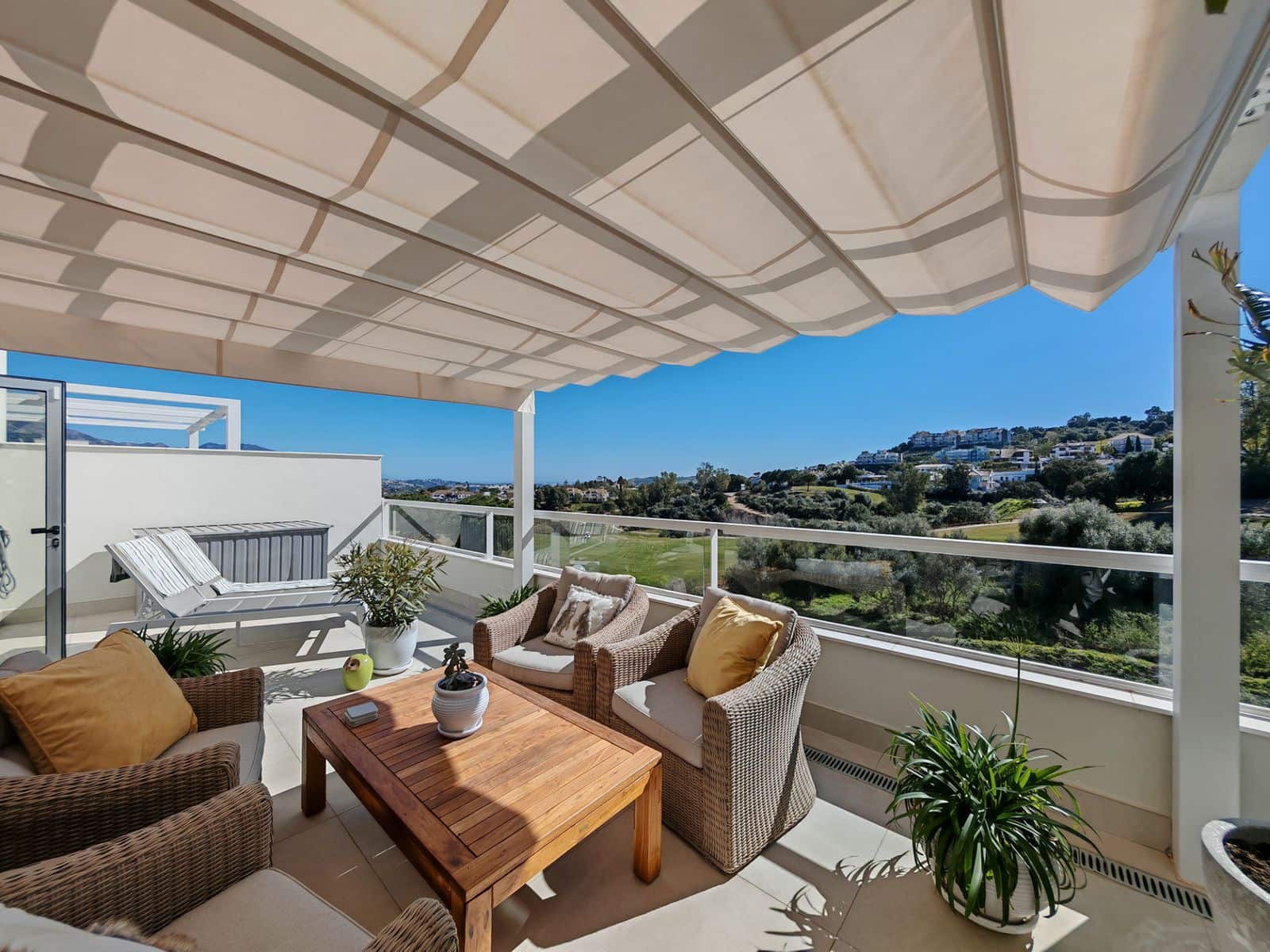 3 slaapkamer Penthouse te koop in La Cala Golf - € 725.000 (Ref: 9864898)