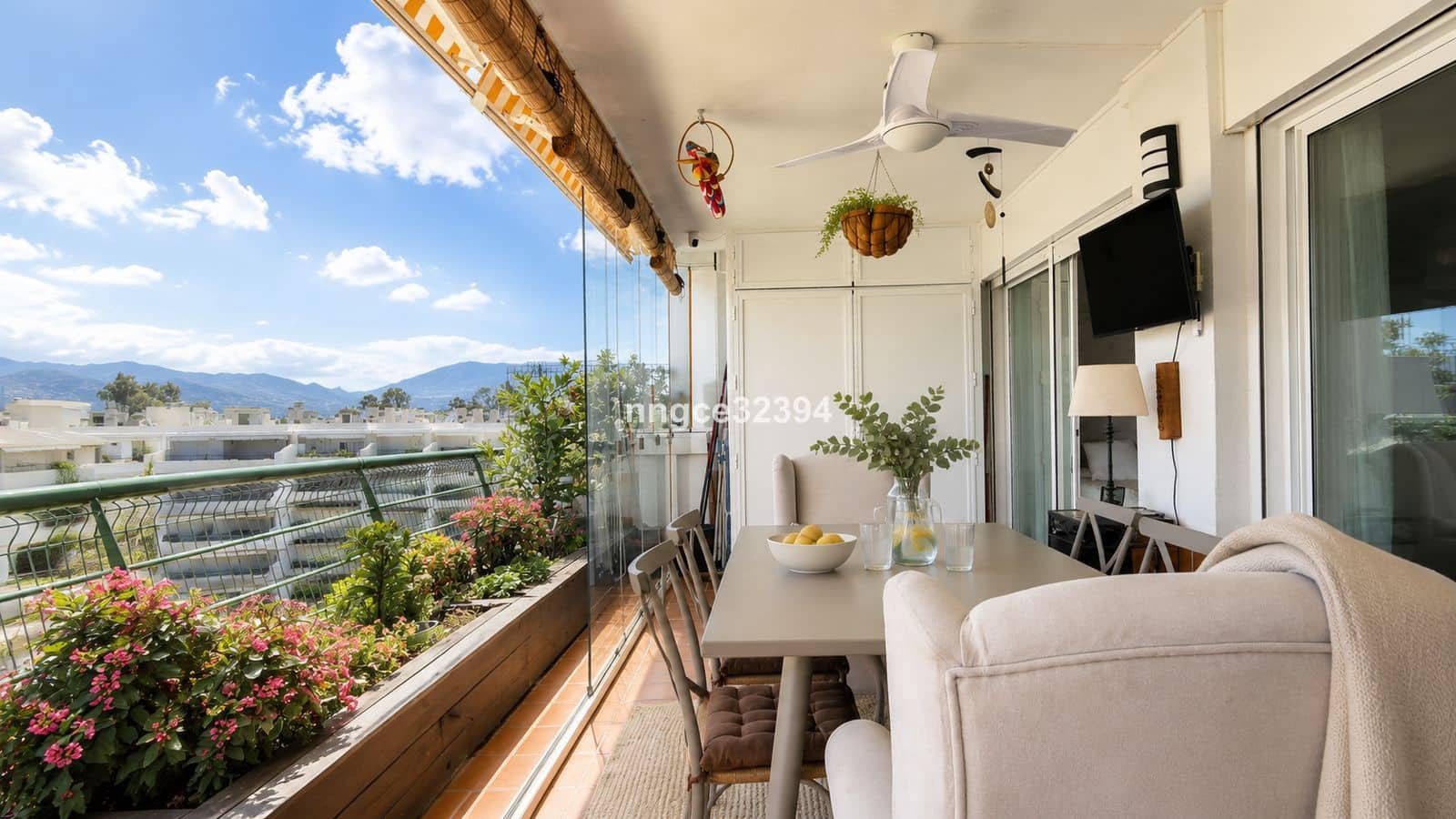 2 slaapkamer Penthouse te koop in San Pedro de Alcantara - € 499.900 (Ref: 9864899)