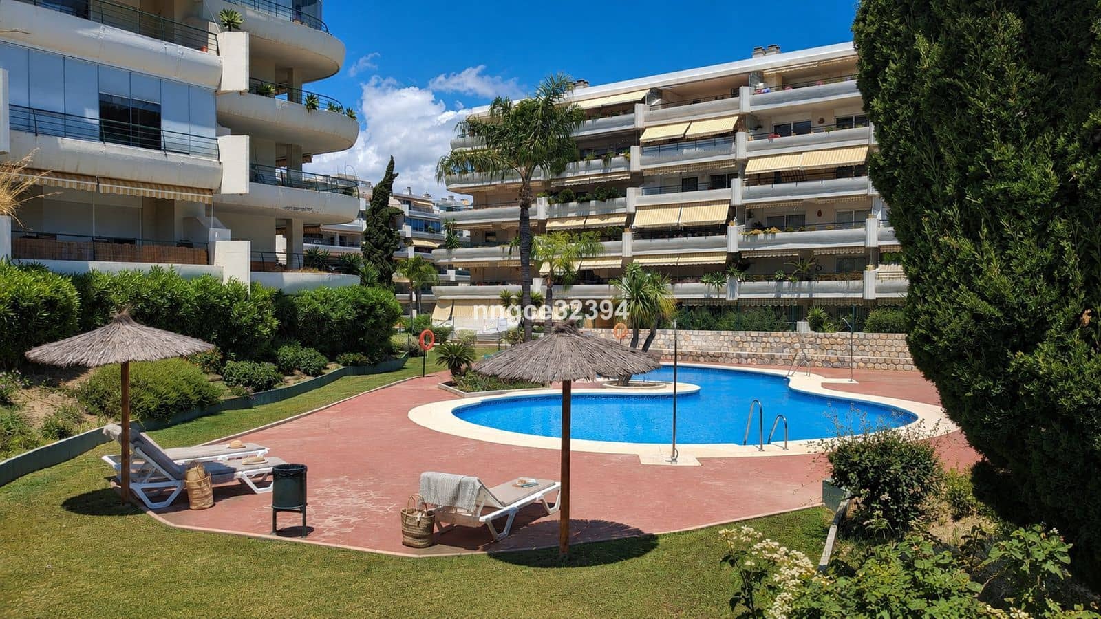 2 slaapkamer Penthouse te koop in San Pedro de Alcantara - € 499.900 (Ref: 9864899)