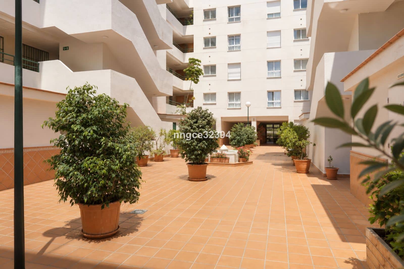 2 slaapkamer Penthouse te koop in San Pedro de Alcantara - € 499.900 (Ref: 9864899)