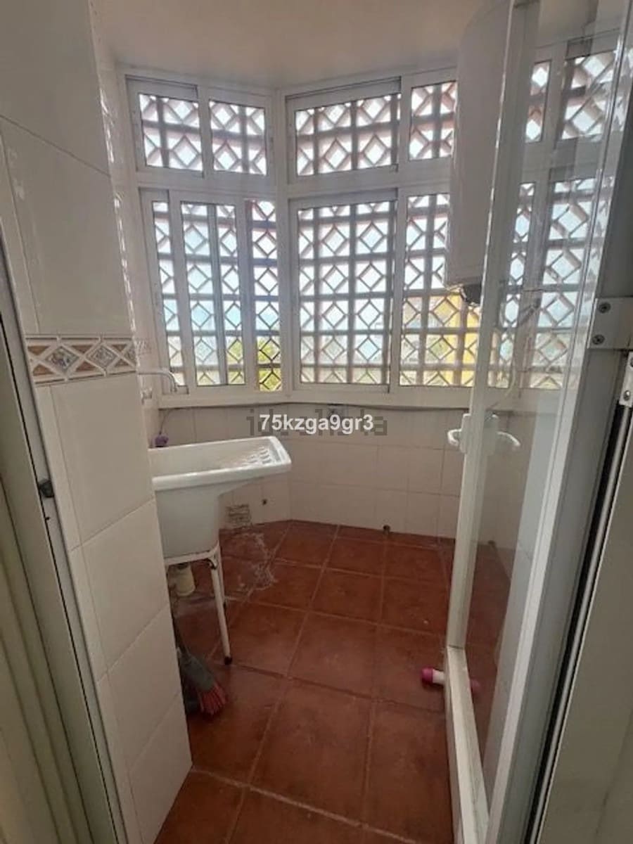 3 bedroom Apartment for sale in Arroyo de la Miel - € 395,000 (Ref: 9864904)