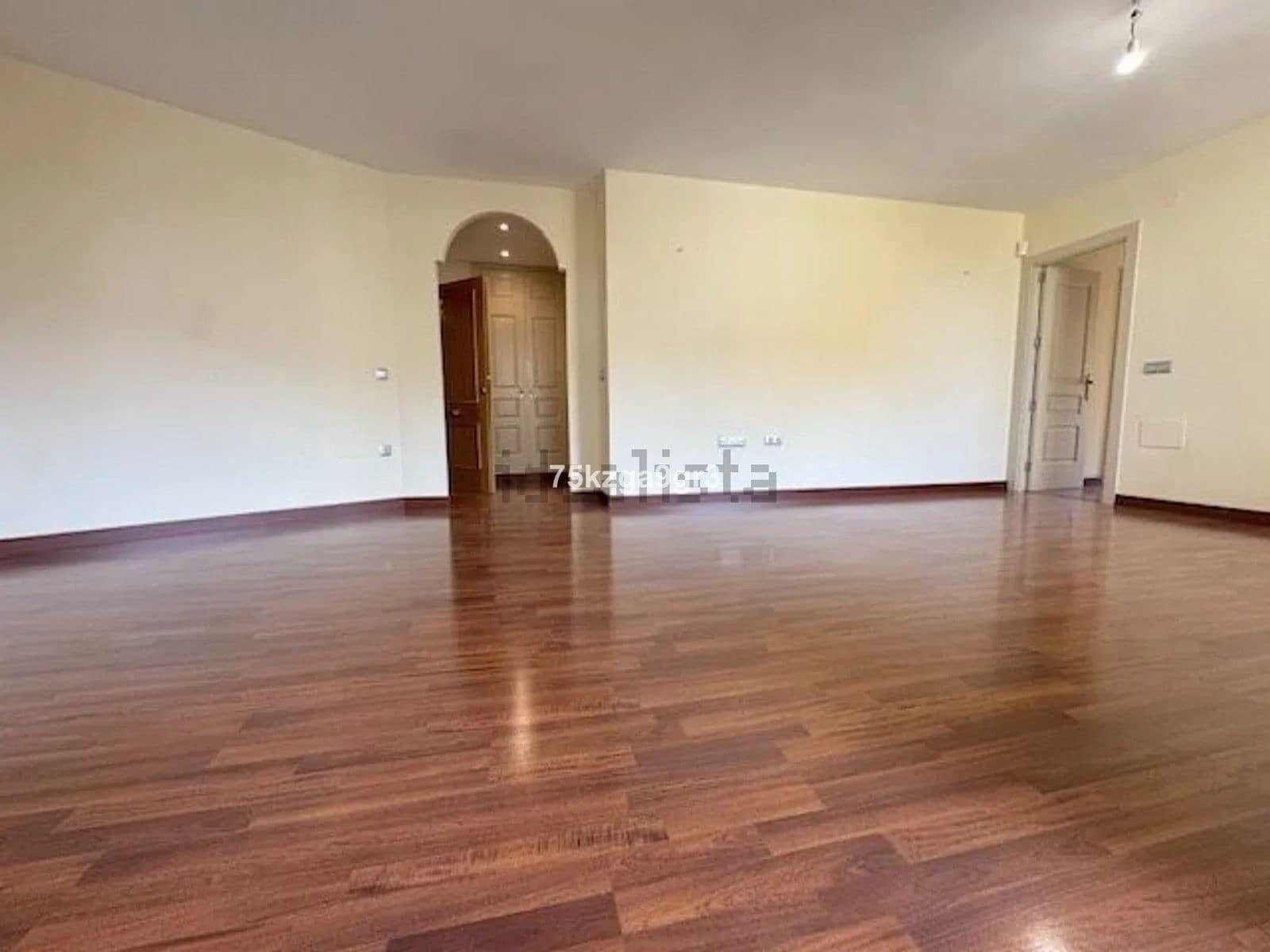 3 bedroom Apartment for sale in Arroyo de la Miel - € 395,000 (Ref: 9864904)