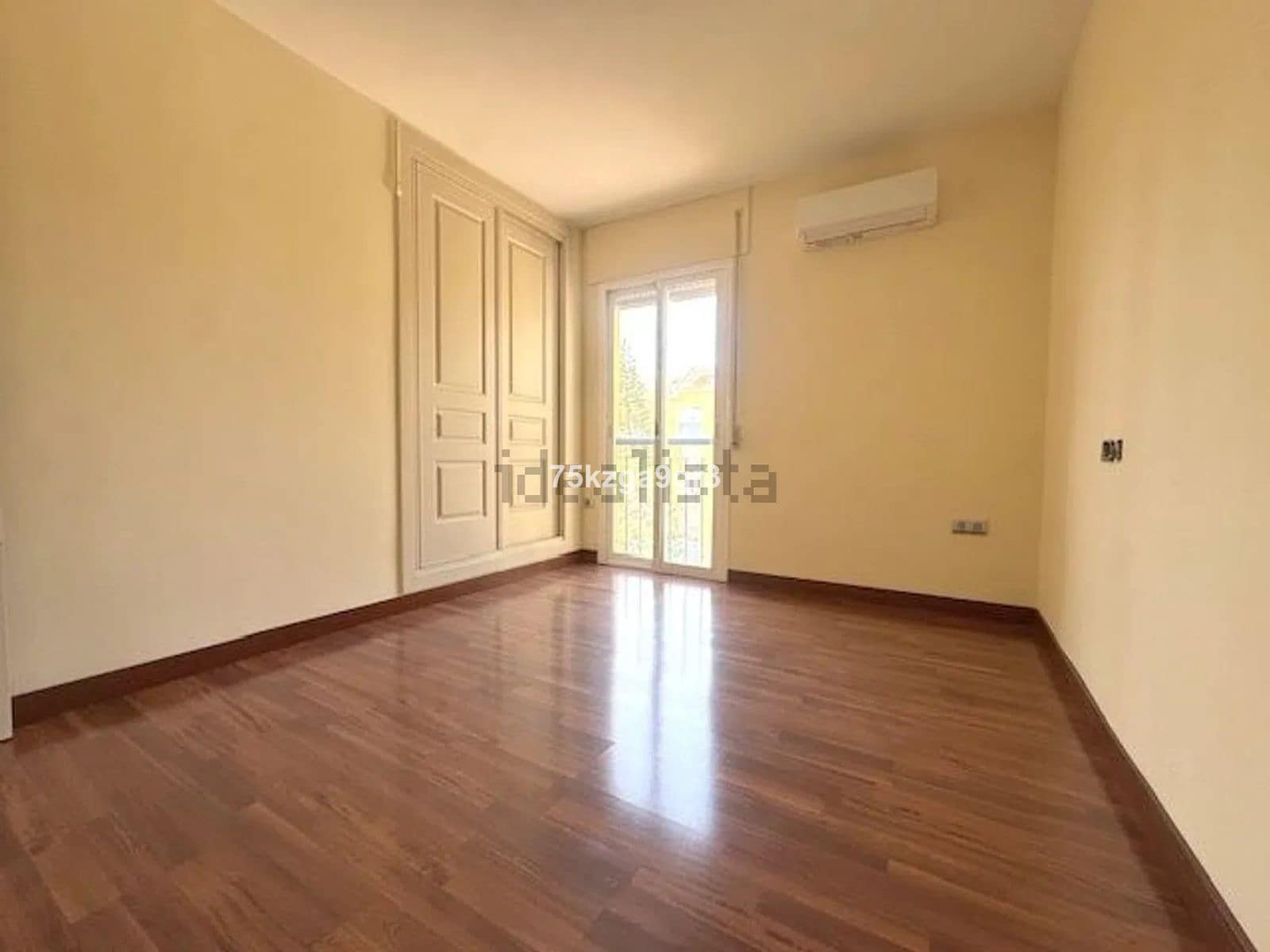 3 bedroom Apartment for sale in Arroyo de la Miel - € 395,000 (Ref: 9864904)