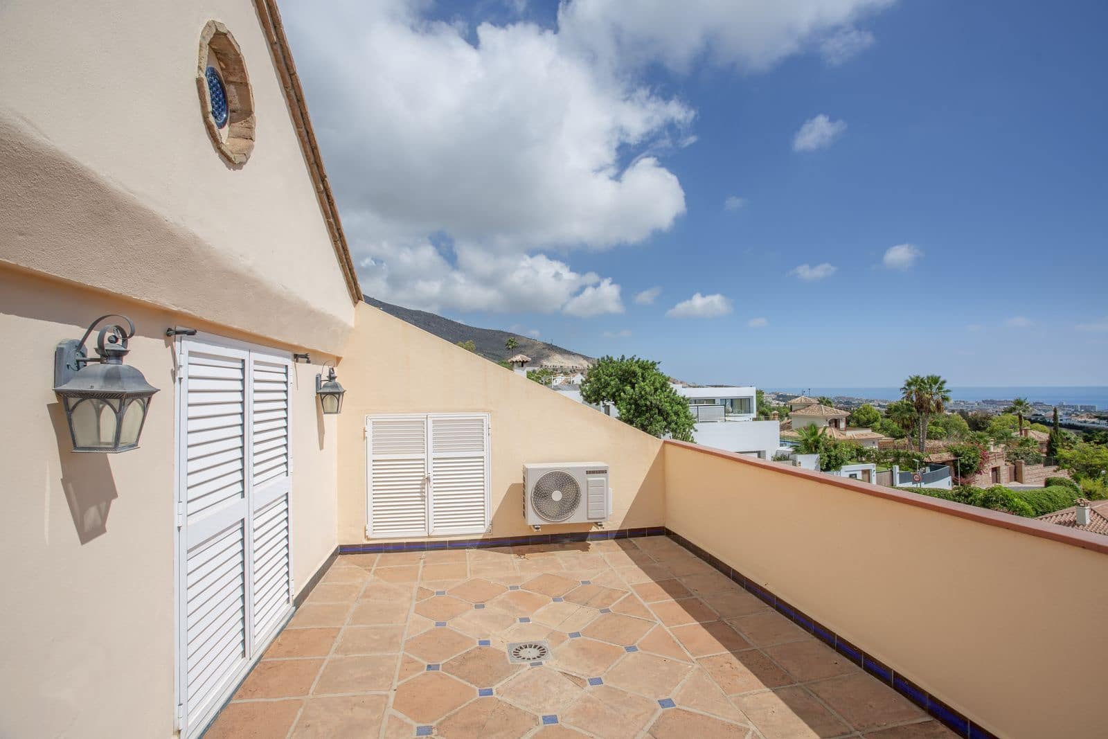 3 soveværelse Semi-Rækkehus til salg i Benalmadena - € 800.000 (Ref: 9864905)