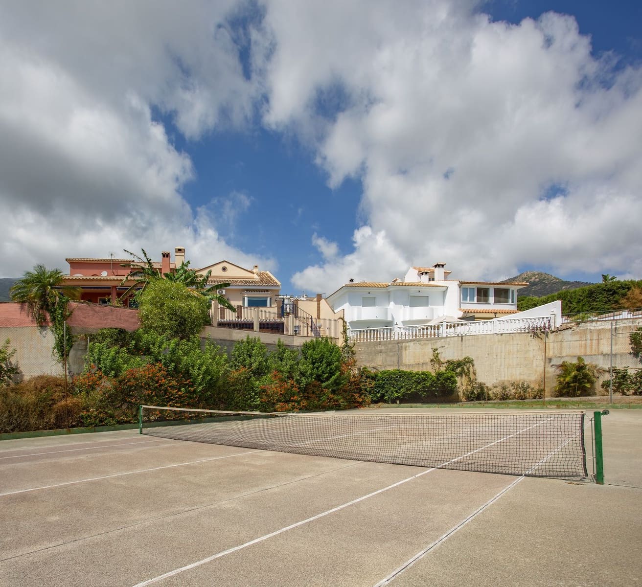 3 soveværelse Semi-Rækkehus til salg i Benalmadena - € 800.000 (Ref: 9864905)