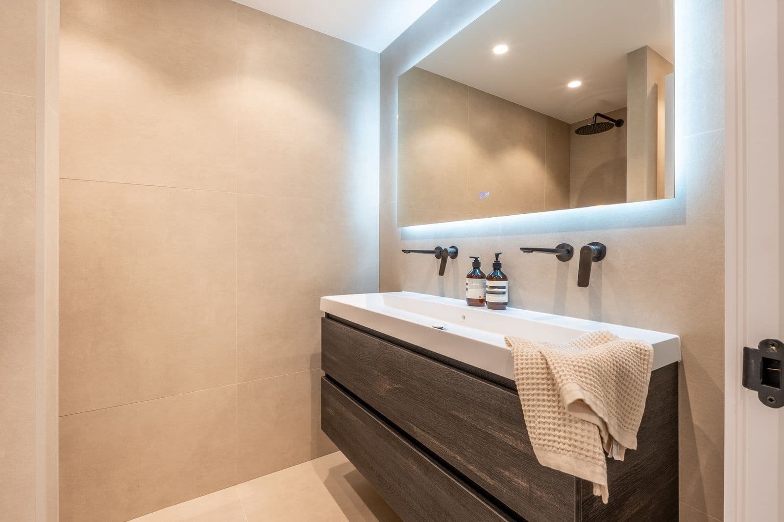 3 slaapkamer Penthouse te koop in Los Arqueros - € 799.000 (Ref: 9864908)