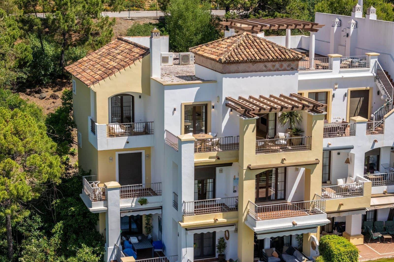 3 slaapkamer Penthouse te koop in Los Arqueros - € 799.000 (Ref: 9864908)